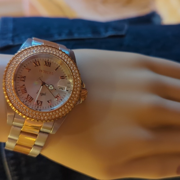 Invicta Angel Watch - Picture 8 of 10